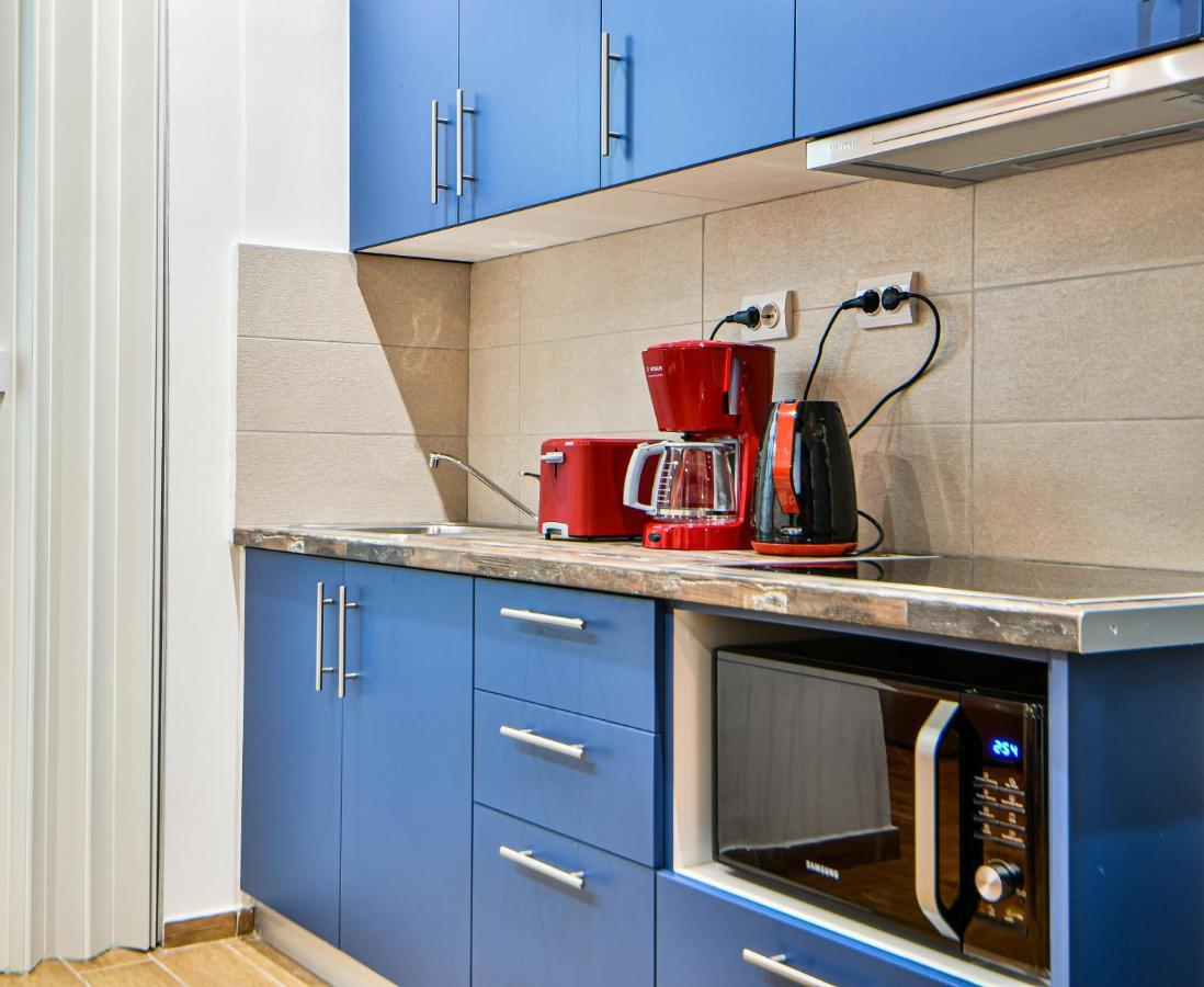 Cozy Blue Apartment By Zain Athens Exterior photo